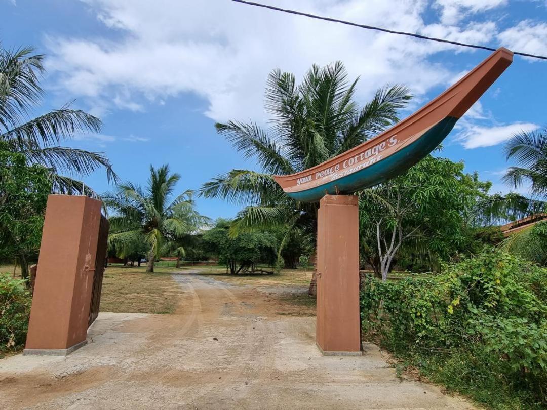Yala Peace Cottages Tissamaharama Exteriör bild