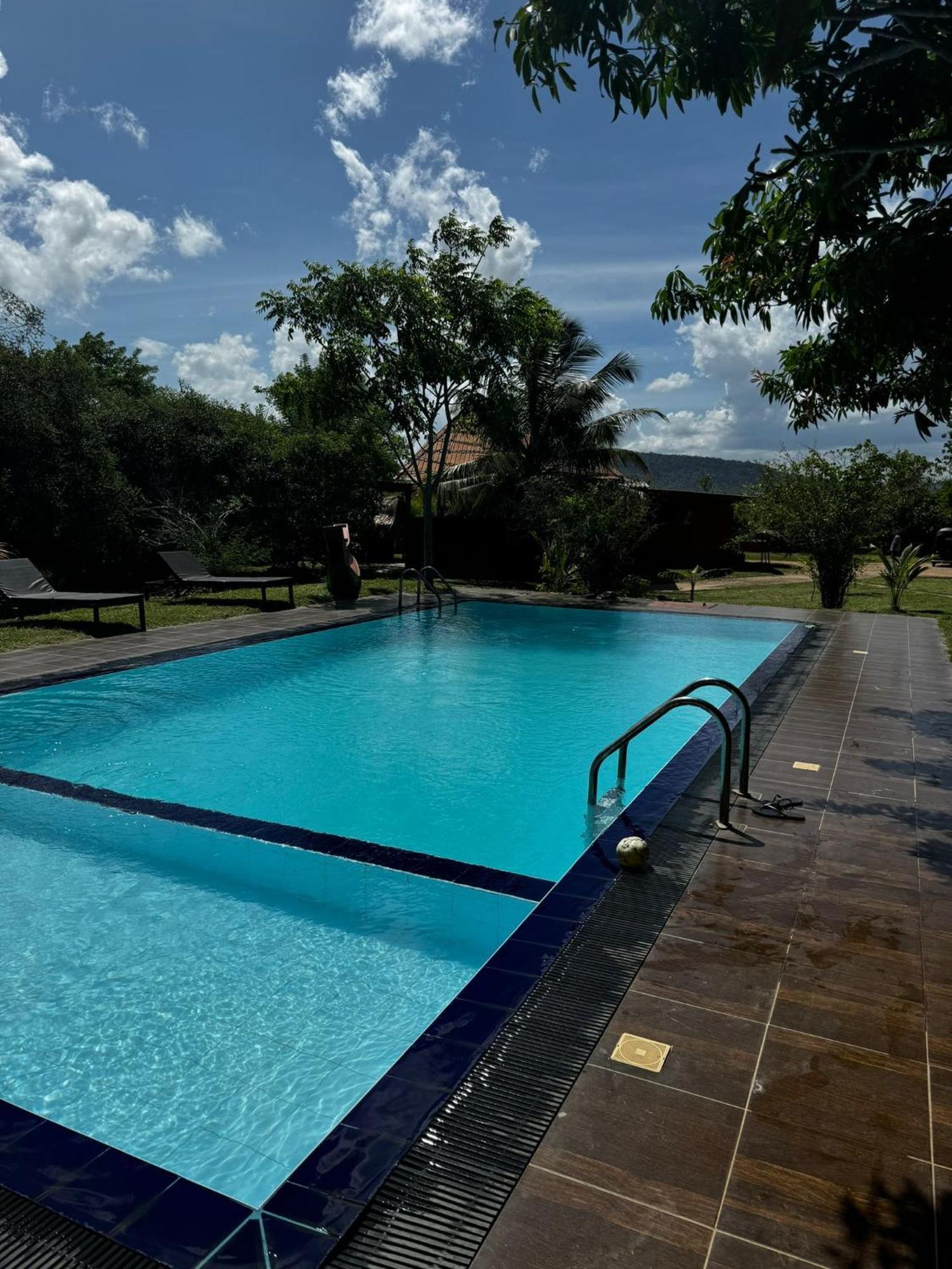 Yala Peace Cottages Tissamaharama Exteriör bild